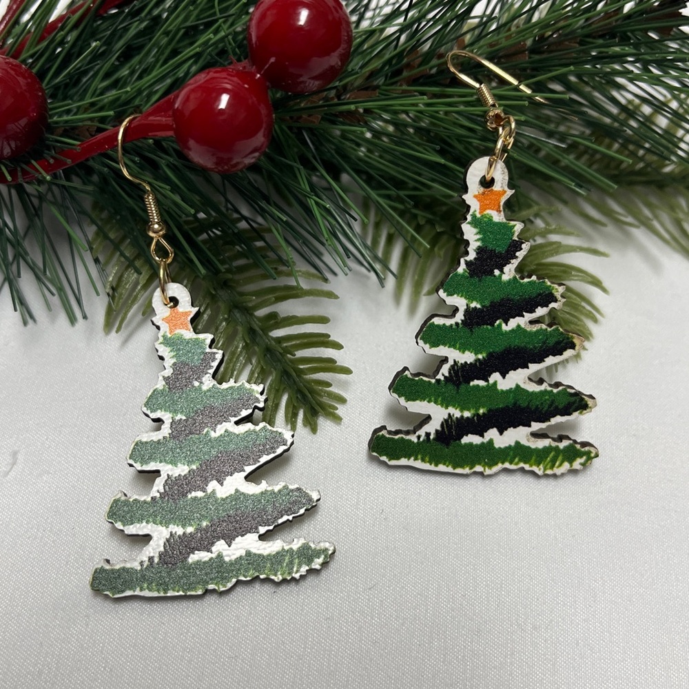 Christmas Tree Earrings, NIP, liteweight wood, 1.75”x1.25”, bold colors